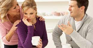 interference-of-parents-or-in-laws-in-married-life-can-cause-divorce-in-india