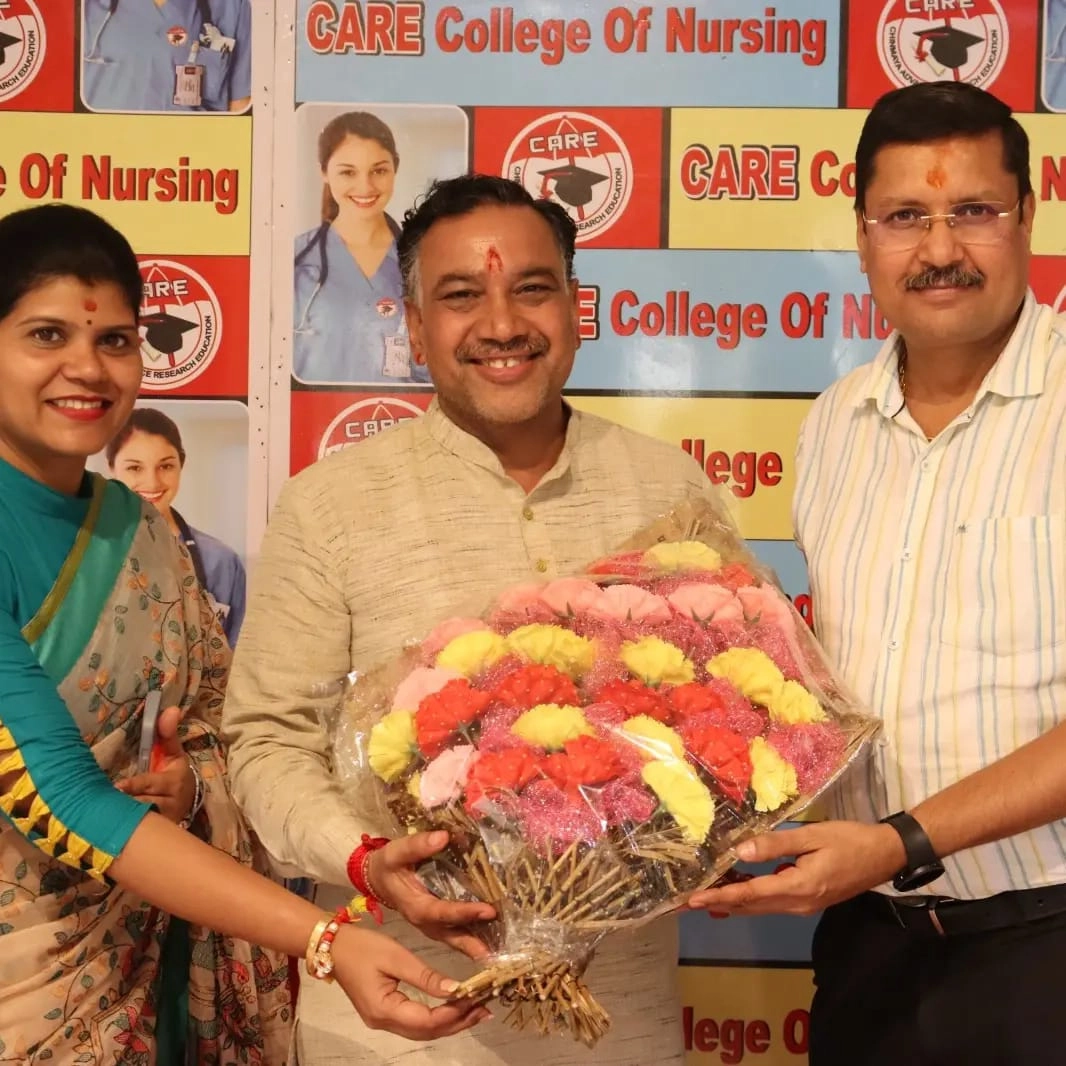 Dr. Prateek Mishrapuri - Vedic astrologer in India for married life astrology consultation - being welcomed at a function