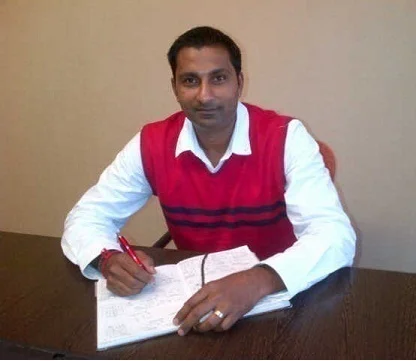 Sathiyaselan Padayachee (aka Steven Padayachee)<br> from Durban, Kwazulunatal, South Africa (facebook.com/steven.padayachee). <br>He took Astrology lessons from Dr.A.S.Kalra<br> in mid 2011 at Hotel Broadway, Asaf Ali road, New Delhi